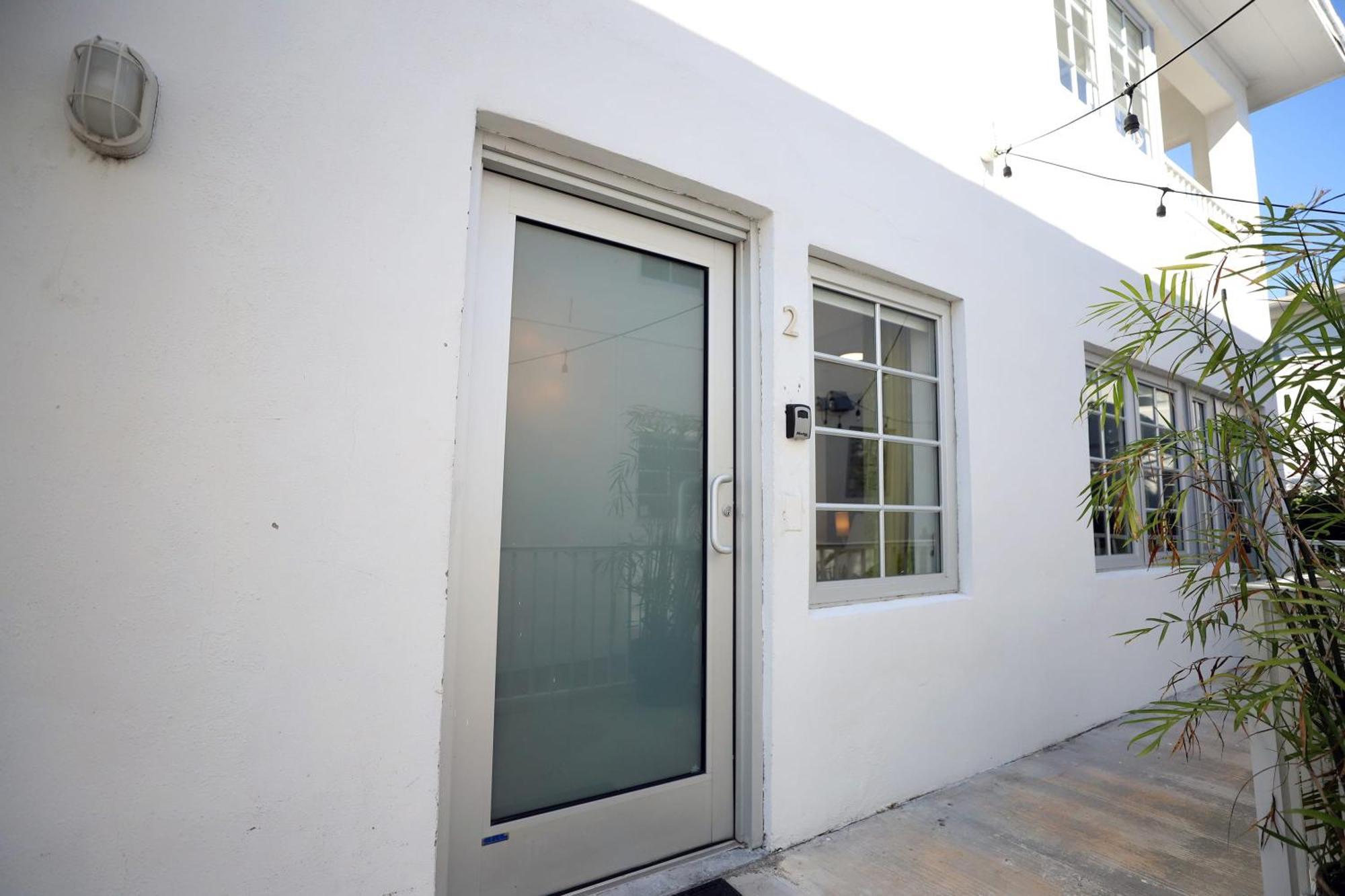 South Beach 2 Bedroom Family Pet Friendly Apartment With Free Parking On Premise Miami Beach Bagian luar foto