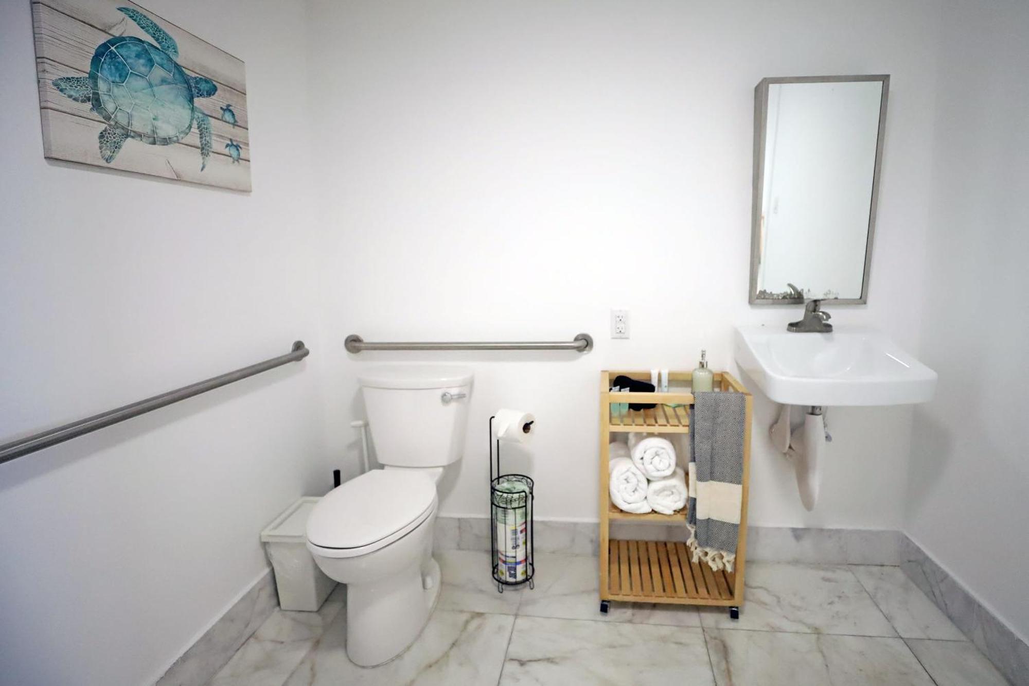 South Beach 2 Bedroom Family Pet Friendly Apartment With Free Parking On Premise Miami Beach Bagian luar foto