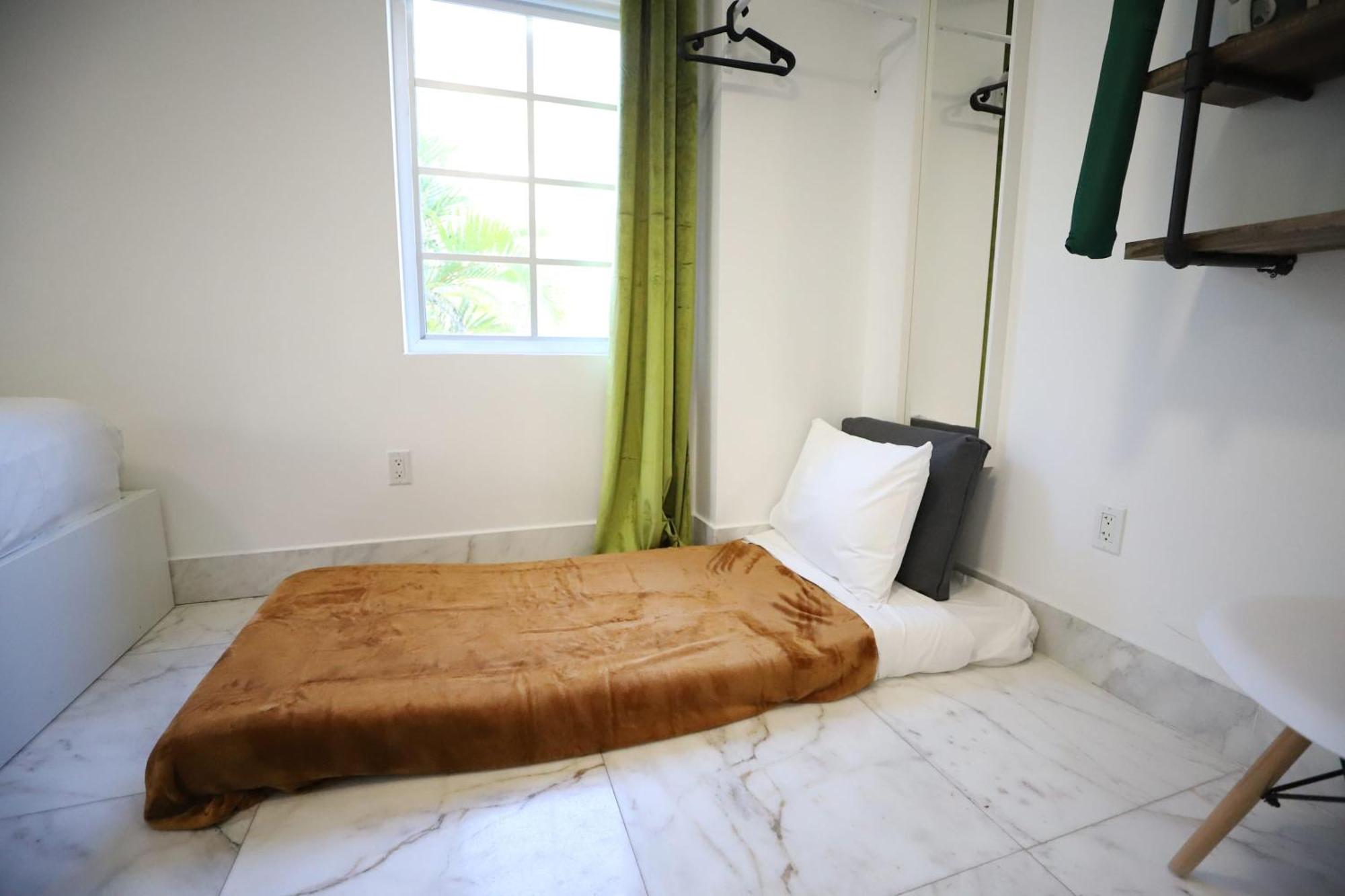 South Beach 2 Bedroom Family Pet Friendly Apartment With Free Parking On Premise Miami Beach Bagian luar foto